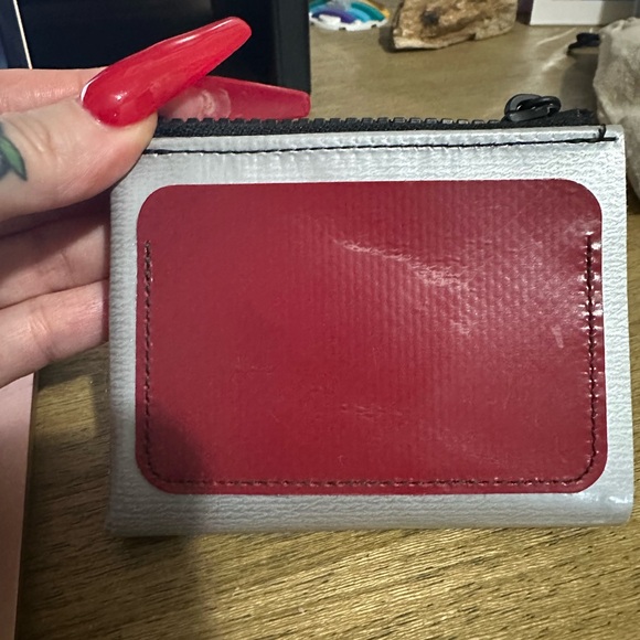 Freitag F257 Sutton Wallet Silver Used Once - Picture 3 of 10